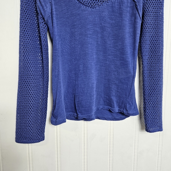 We The Free Solar Eclipse Top Womens Blue Mesh Panel Longsleeve Shirt Size S - Picture 4 of 11